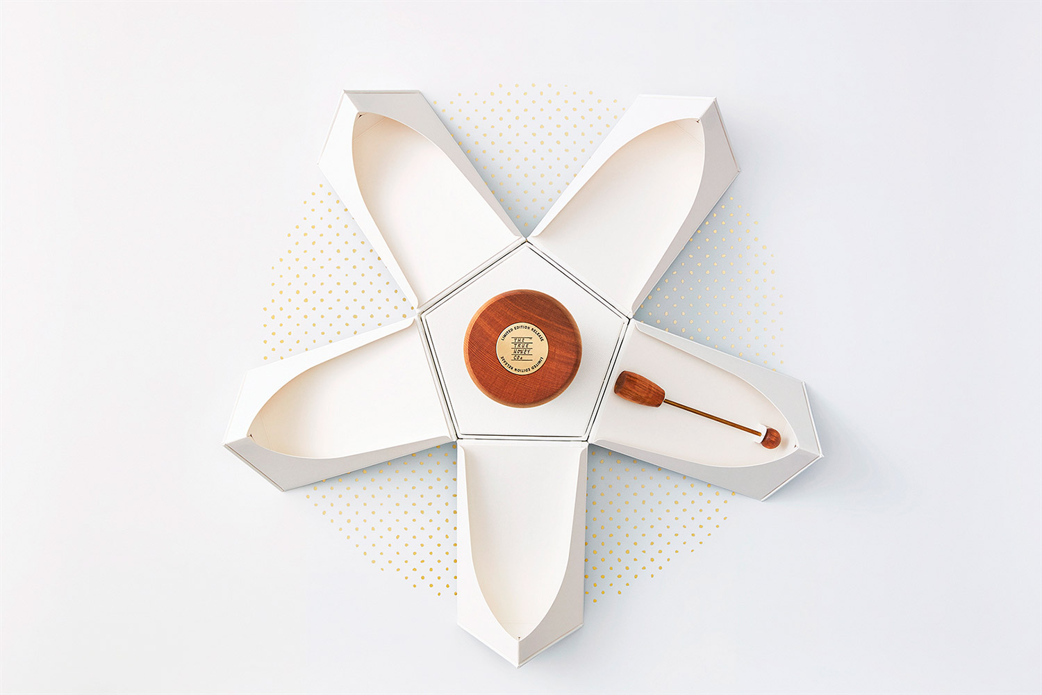 一个蜂蜜包装设计大图欣赏 - 原石创意设计